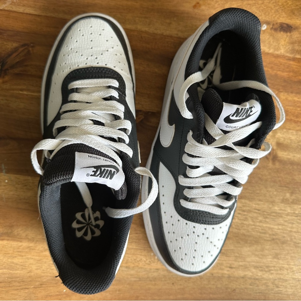 NIKE Court Vision Low Sneaker - Picture 7 of 8